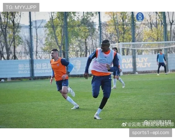 云南玉昆客场4-3险胜深圳，进攻火力强劲但防守存隐患